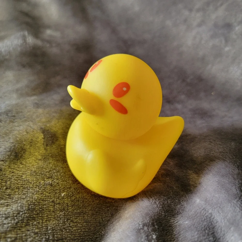 Unbranded Rubber Ducky Toy Unisex OS Yellow Excellent Toy Bath Collectibles